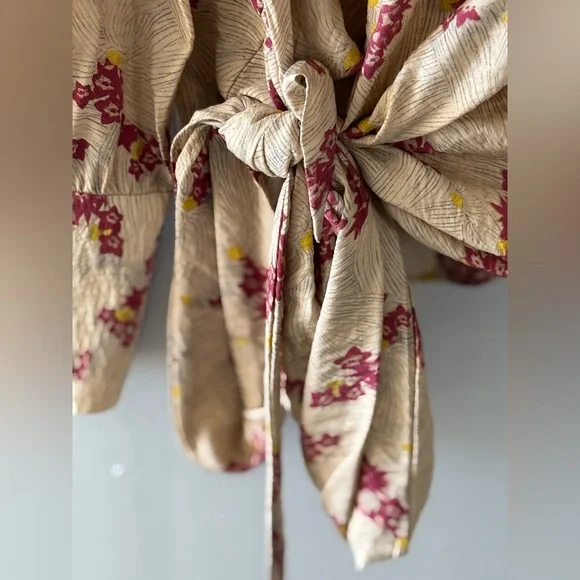 Zara Floral Tie Front Mock Neck Blouse Size M Ecru/Pink Long Sleeve Casual - Picture 9 of 13